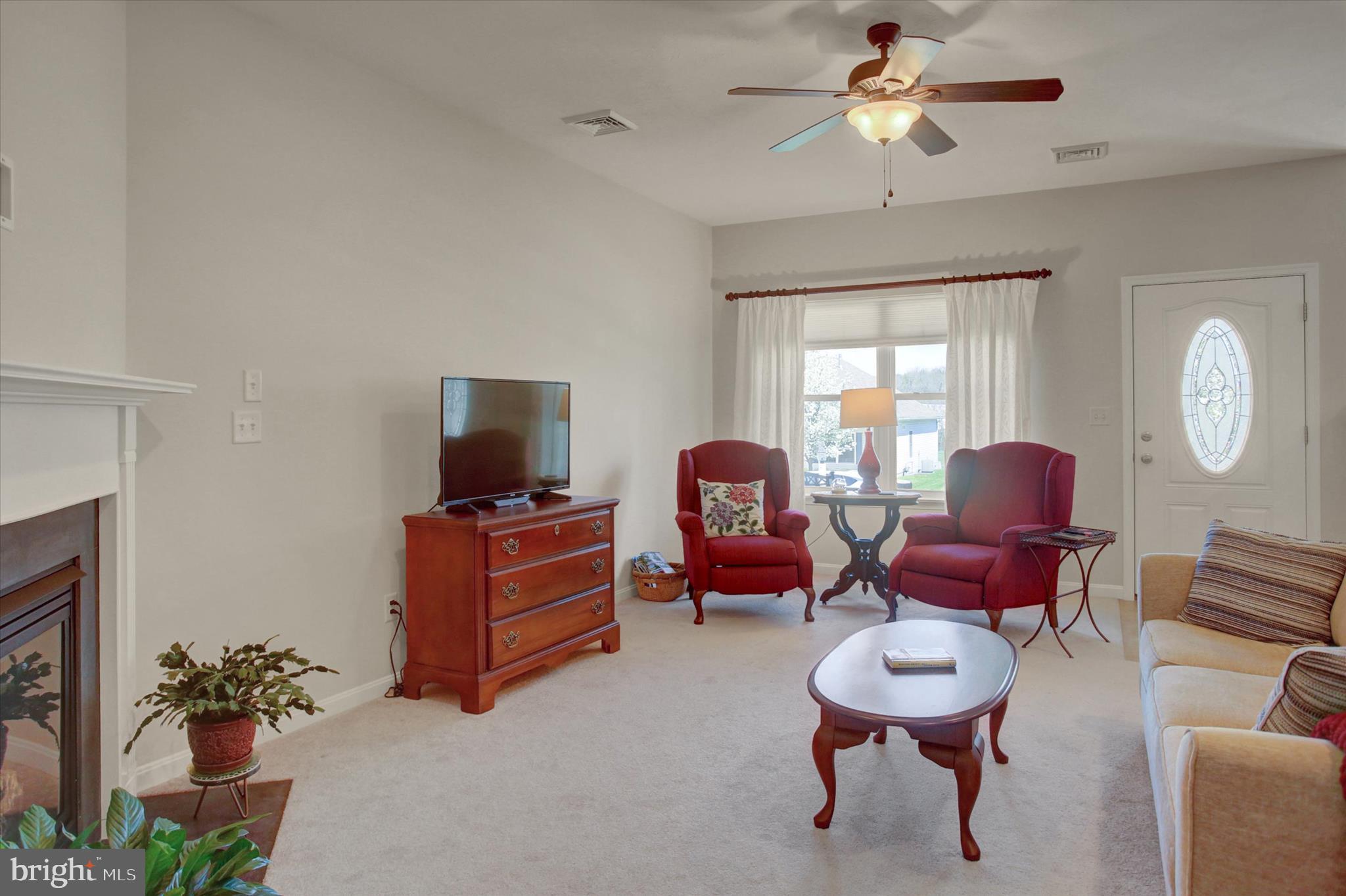 COUNTRY MANOR - Residential