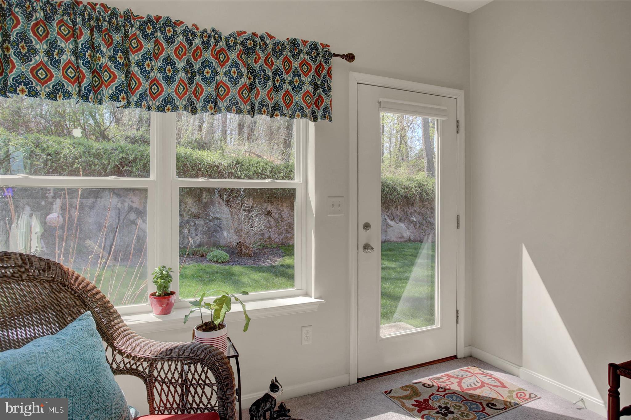 COUNTRY MANOR - Residential