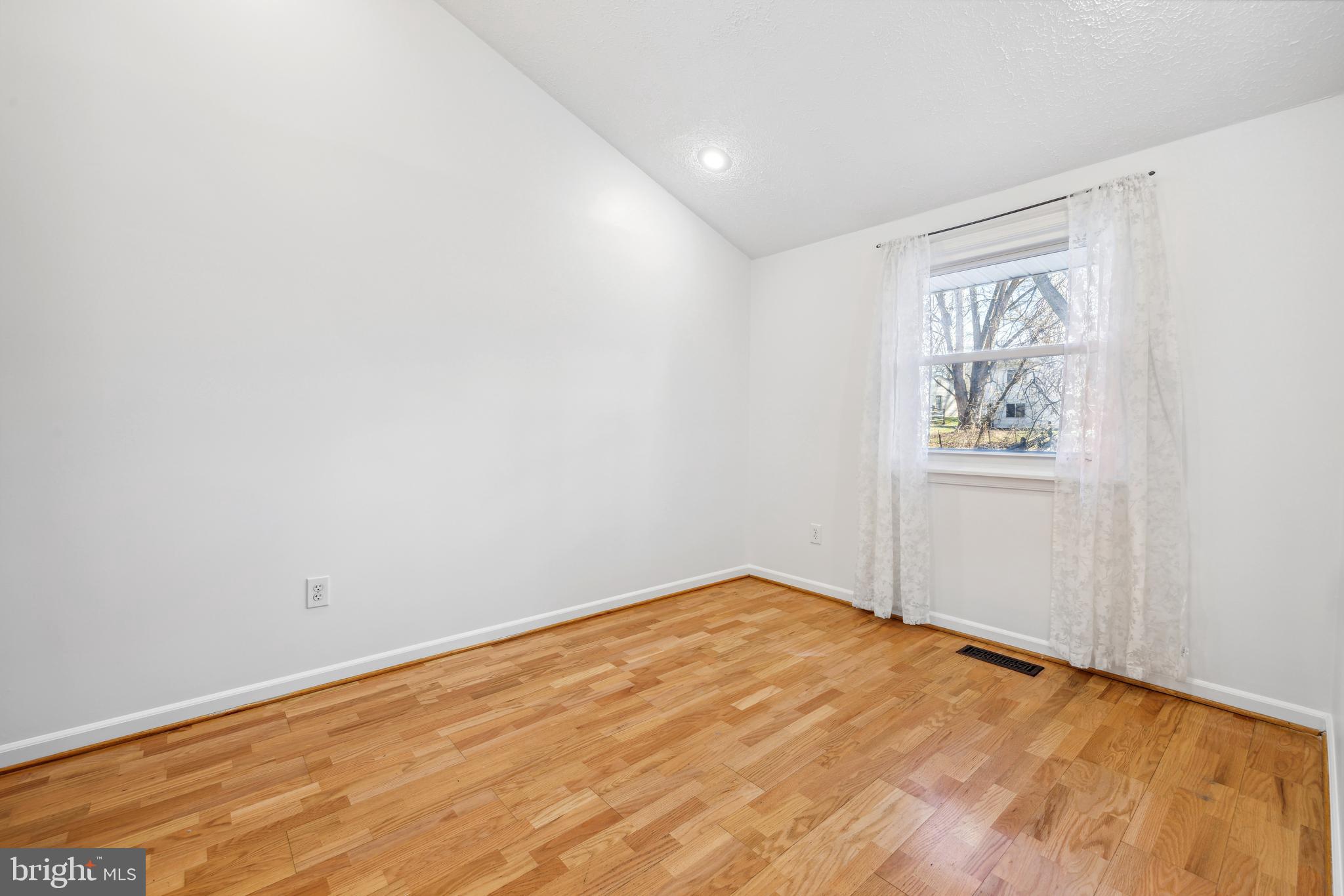 DUFIEF - Residential Lease