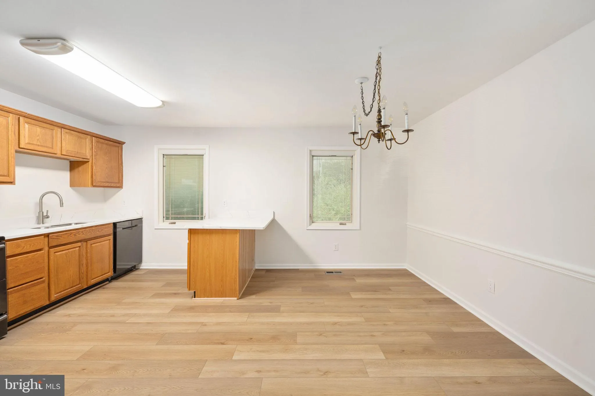 Fredericksburg, Virginia 22408, United States, 3 Bedrooms Bedrooms, ,2 BathroomsBathrooms,Residential,Pending,228456