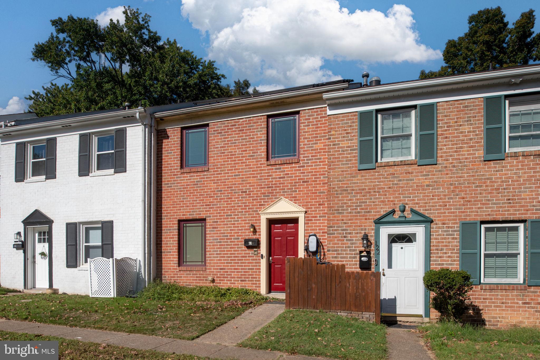OLDE GREENWICH - Residential