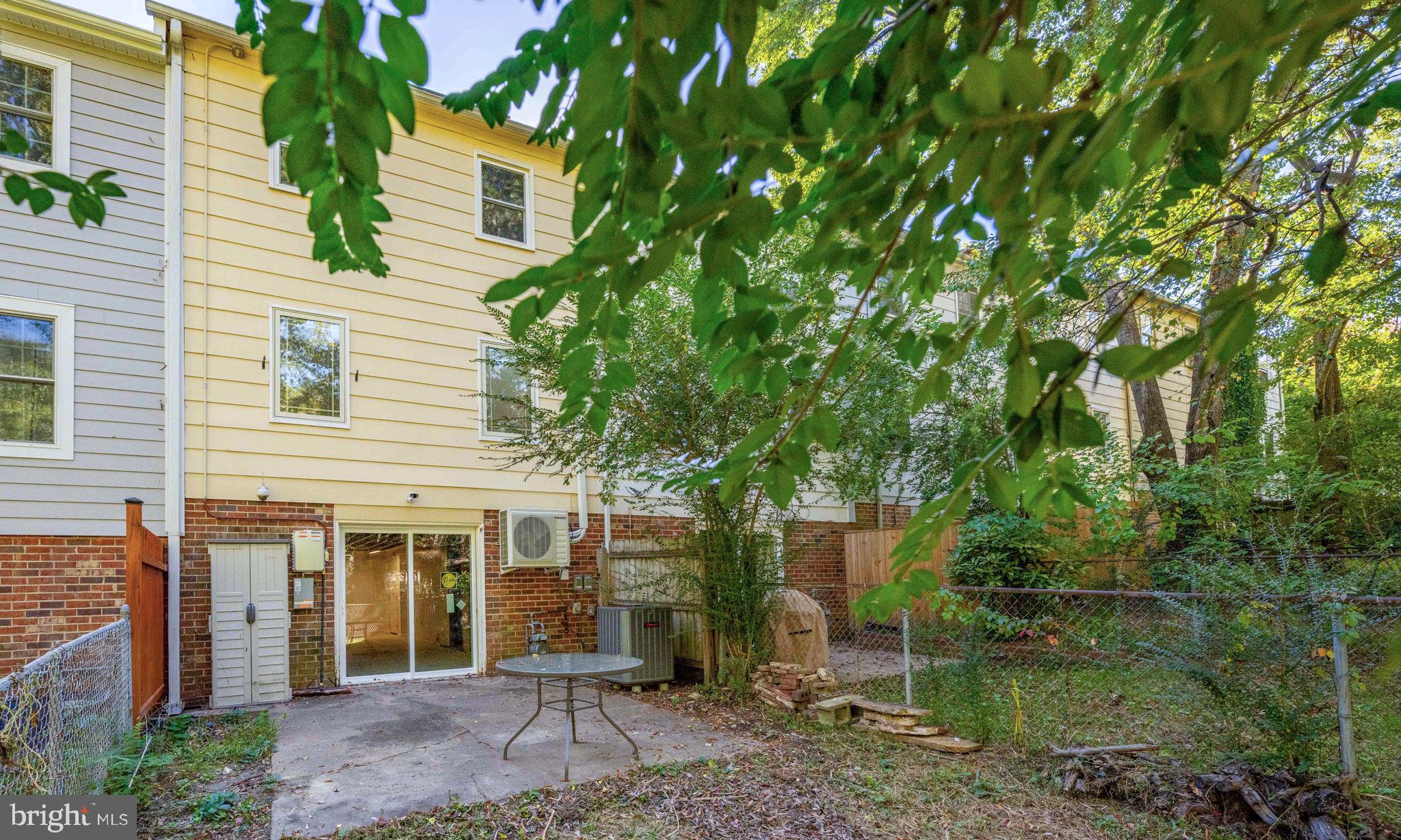 OLDE GREENWICH - Residential