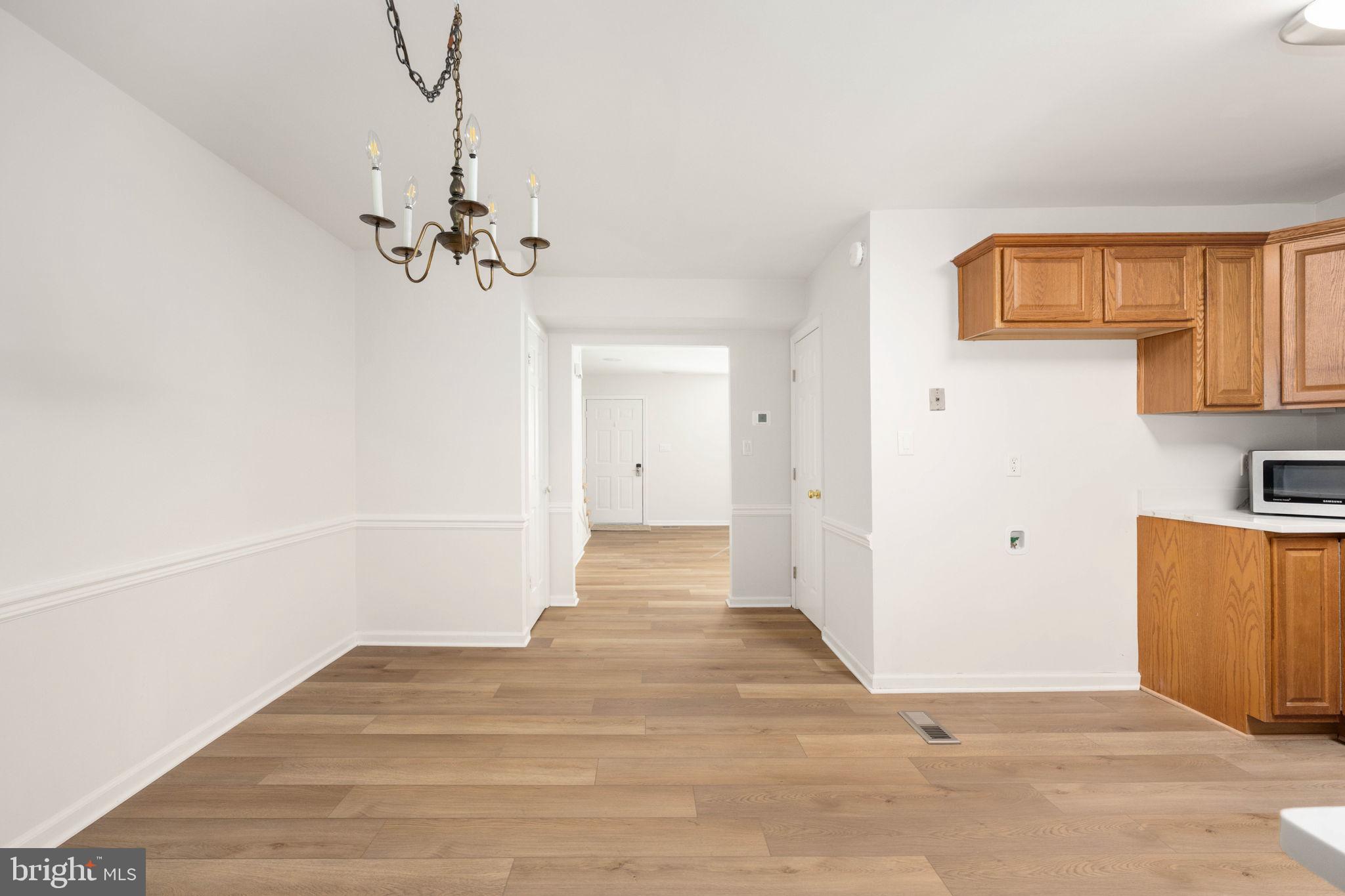 OLDE GREENWICH - Residential