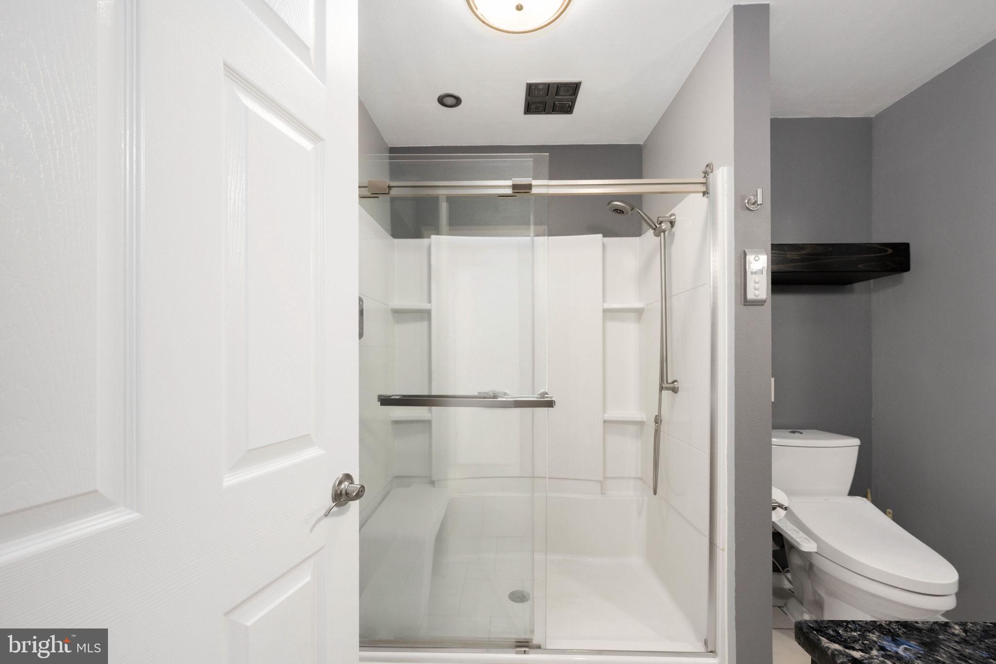 OLDE GREENWICH - Residential