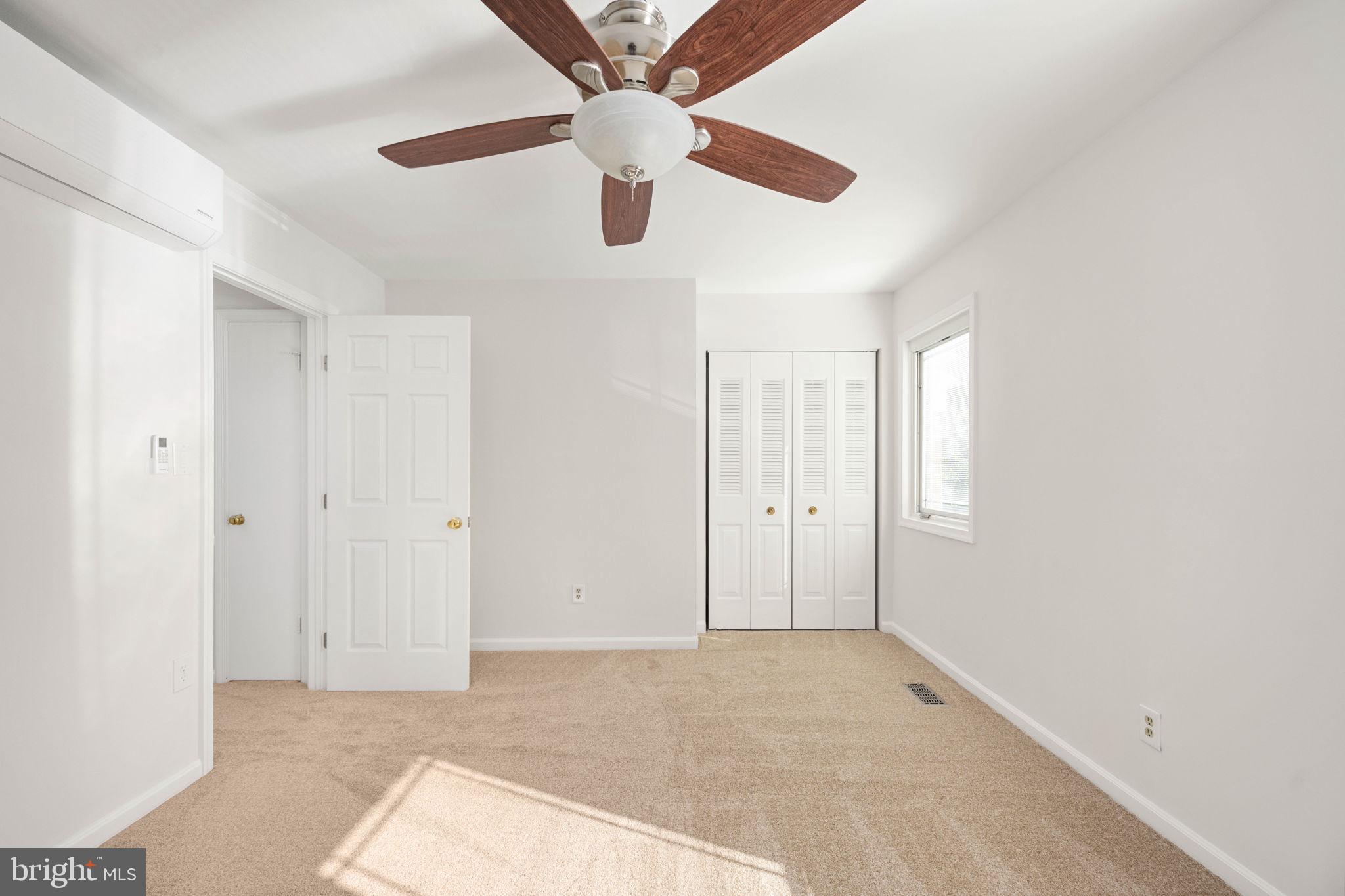 OLDE GREENWICH - Residential