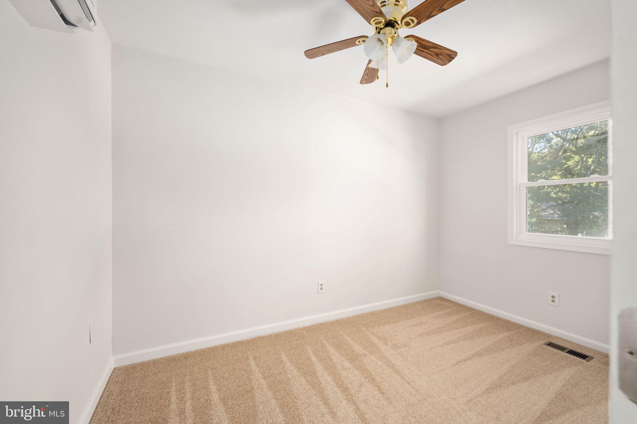 OLDE GREENWICH - Residential