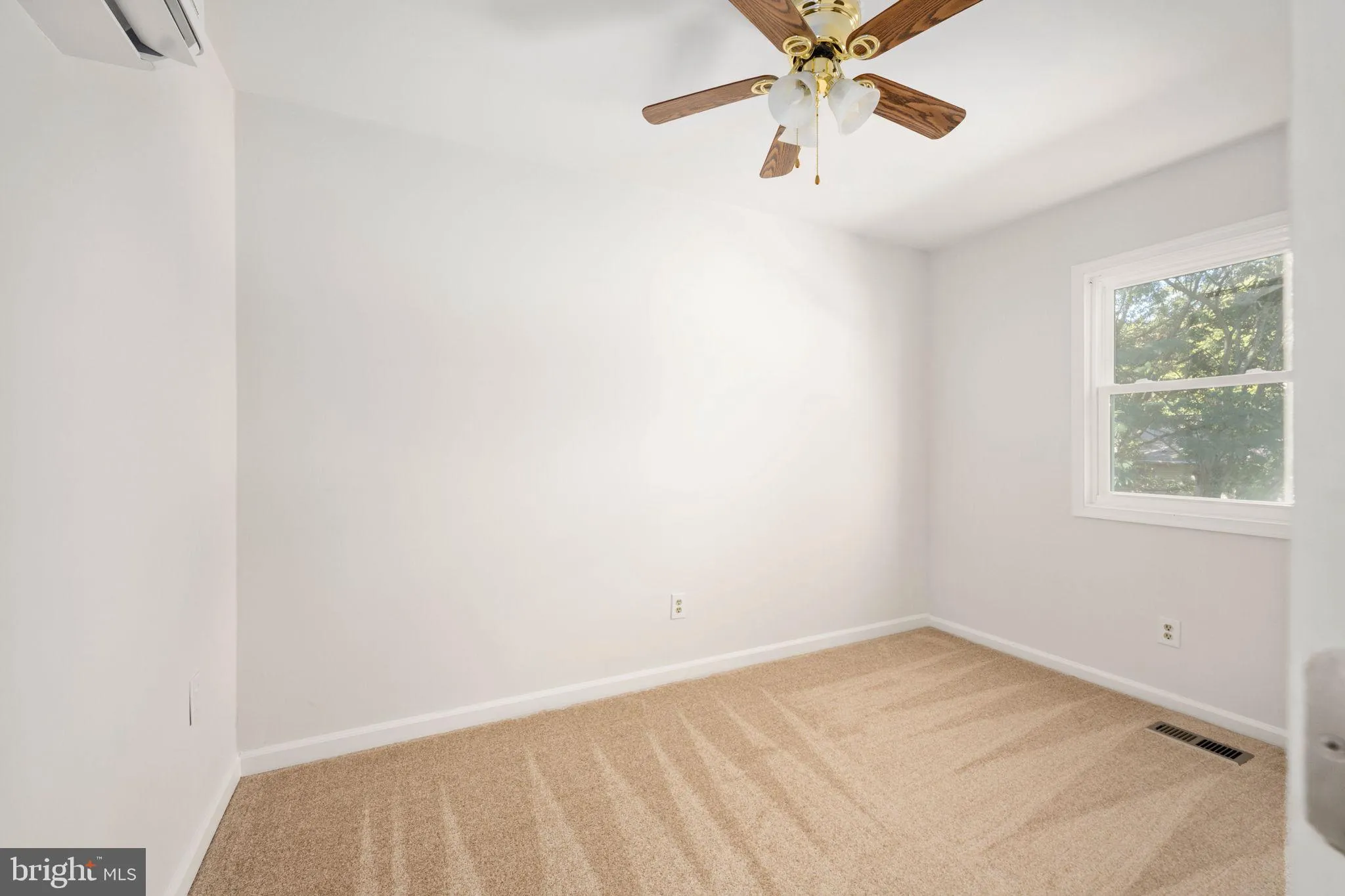 Fredericksburg, Virginia 22408, United States, 3 Bedrooms Bedrooms, ,2 BathroomsBathrooms,Residential,Pending,228456