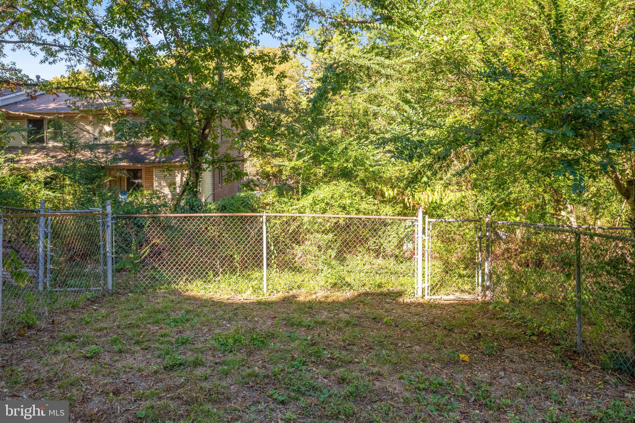 OLDE GREENWICH - Residential