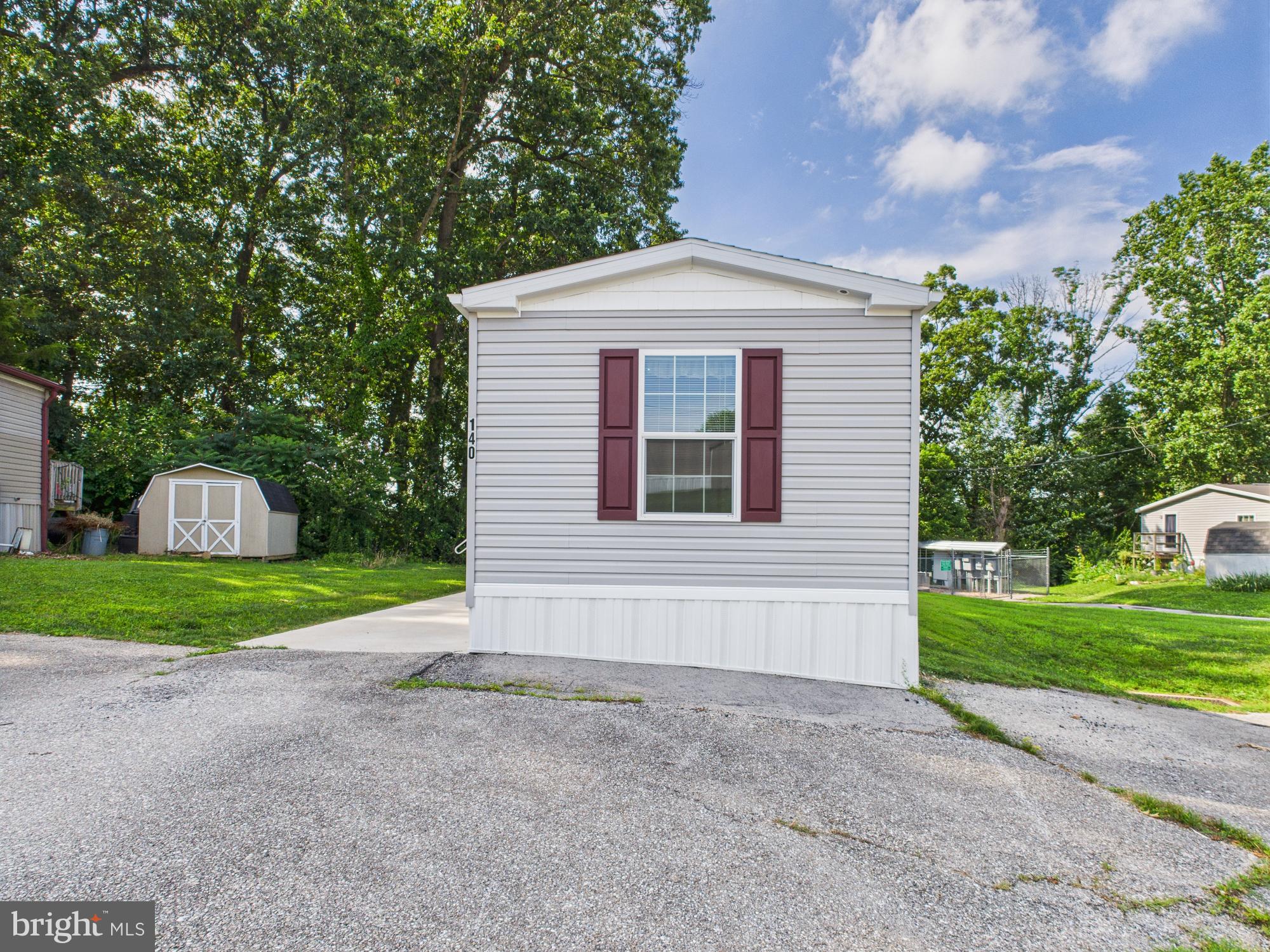 140 RUSTIQUE DRIVE