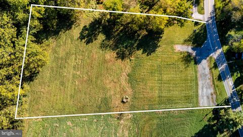 187 E HILLENDALE ROAD KENNETT SQUARE PA 19348