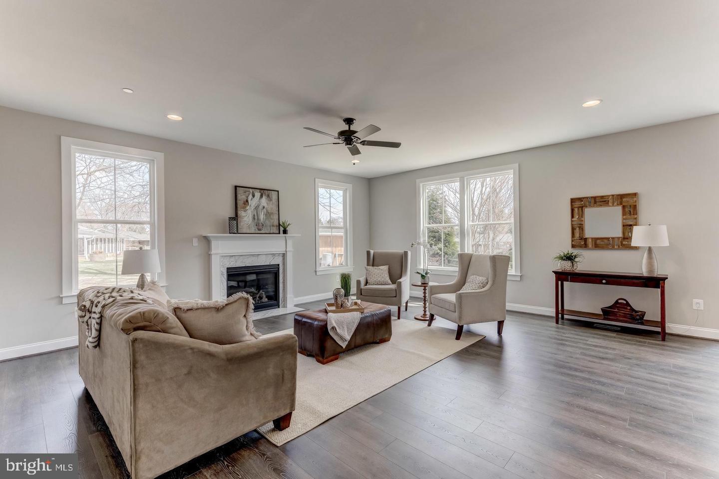 LOCKSLEY - Residential