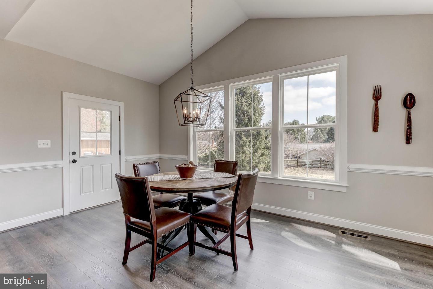 LOCKSLEY - Residential