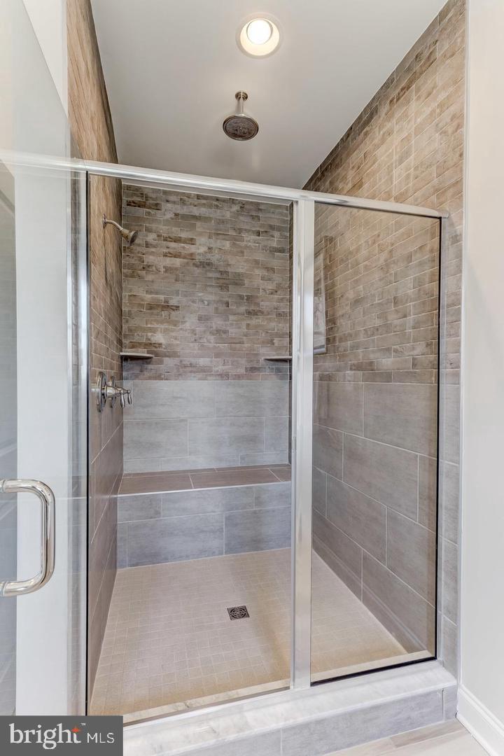 LOCKSLEY - Residential