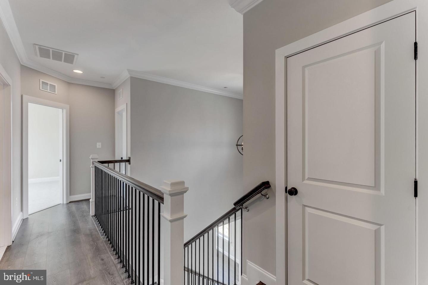 LOCKSLEY - Residential