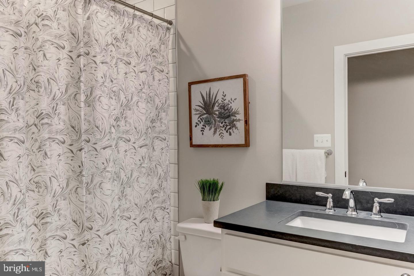 LOCKSLEY - Residential