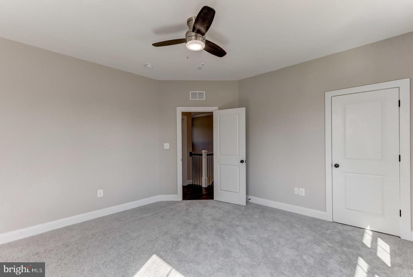 LOCKSLEY - Residential