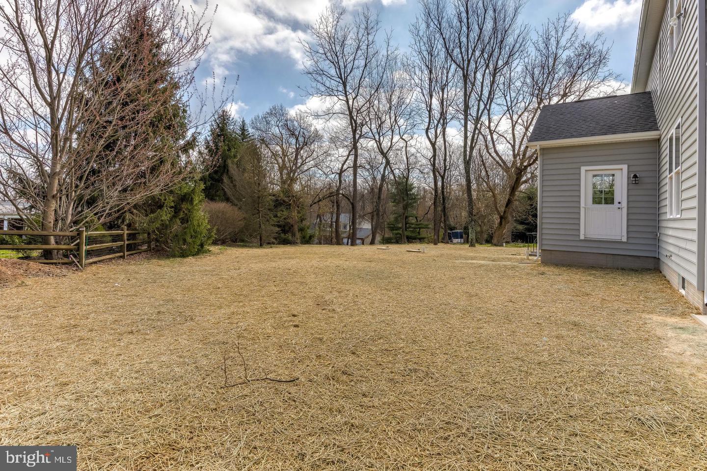 LOCKSLEY - Residential