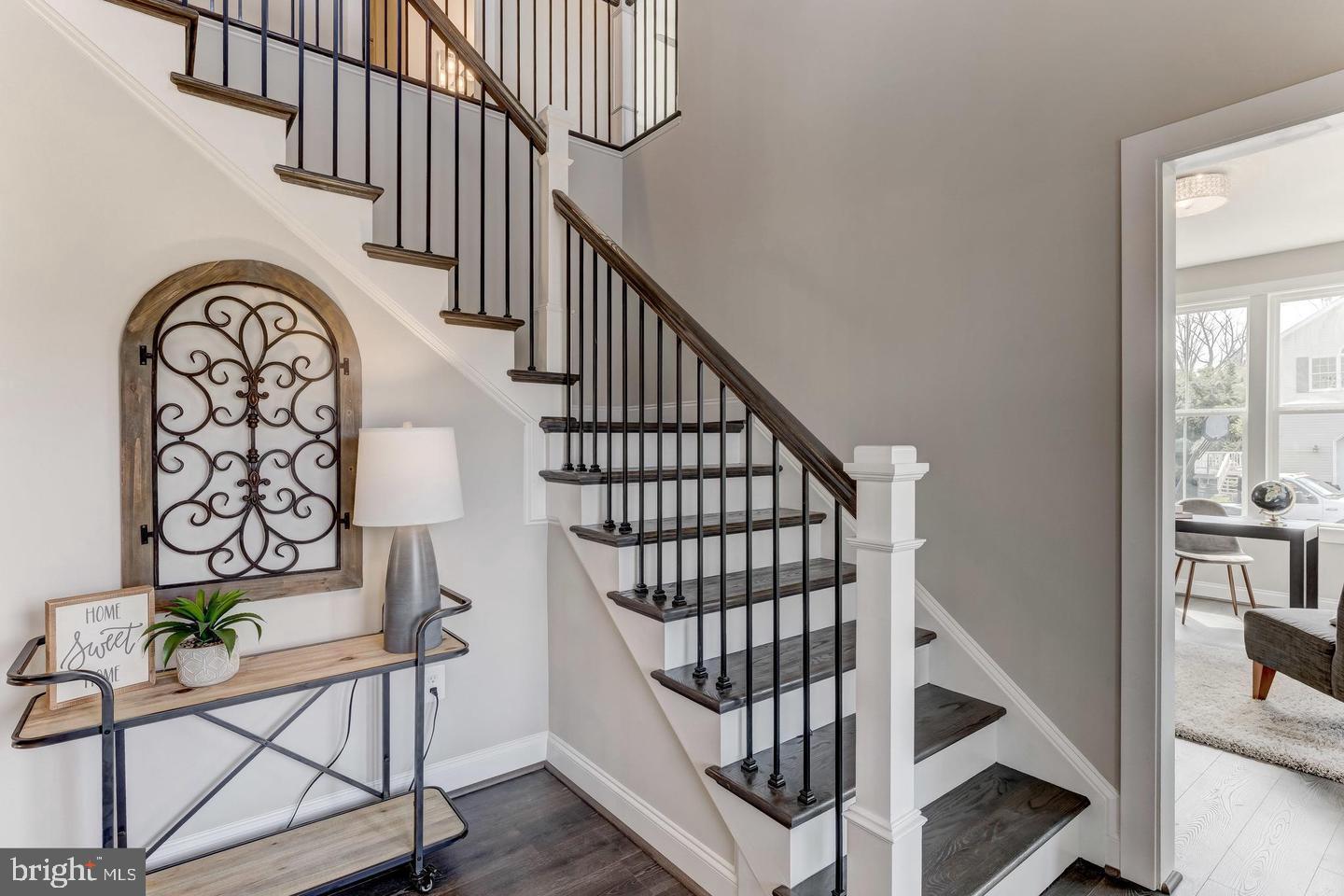 LOCKSLEY - Residential