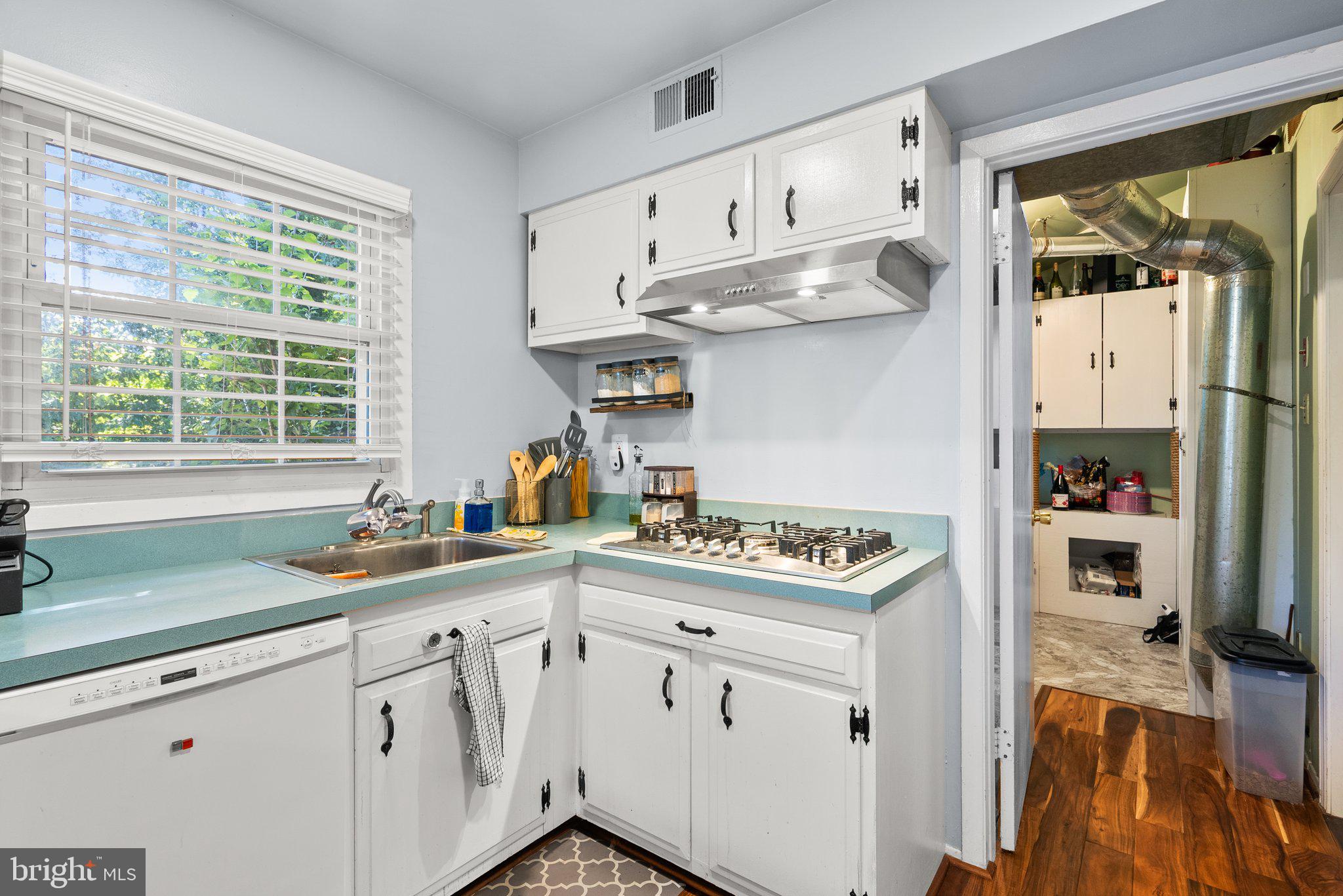 WHITEHALL AT BELAIR - Residential