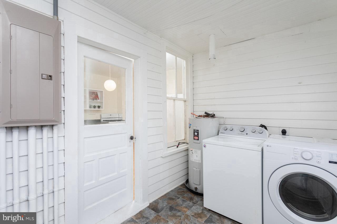 COLLICELLO - Residential Lease