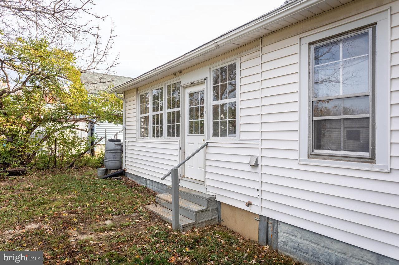 COLLICELLO - Residential Lease