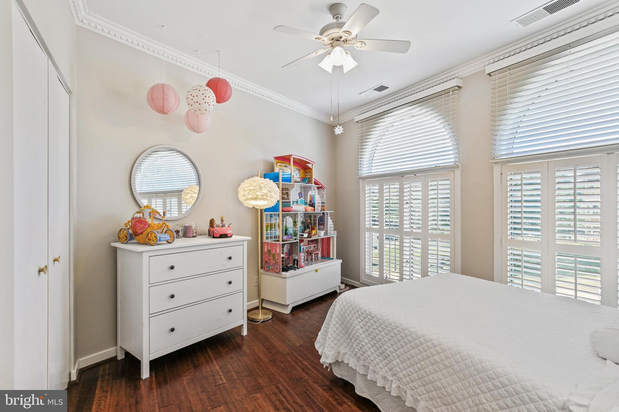 CHESAPEAKE HARBOUR - Residential