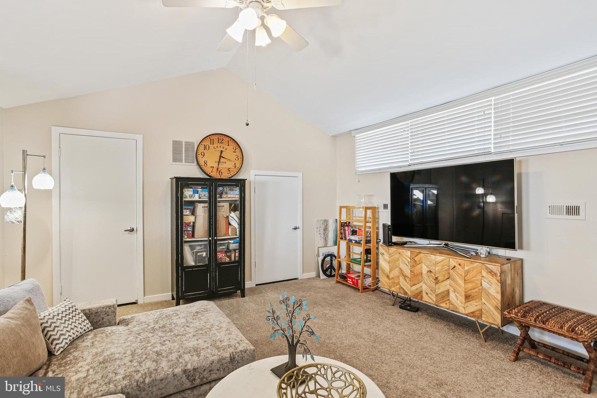 CHESAPEAKE HARBOUR - Residential