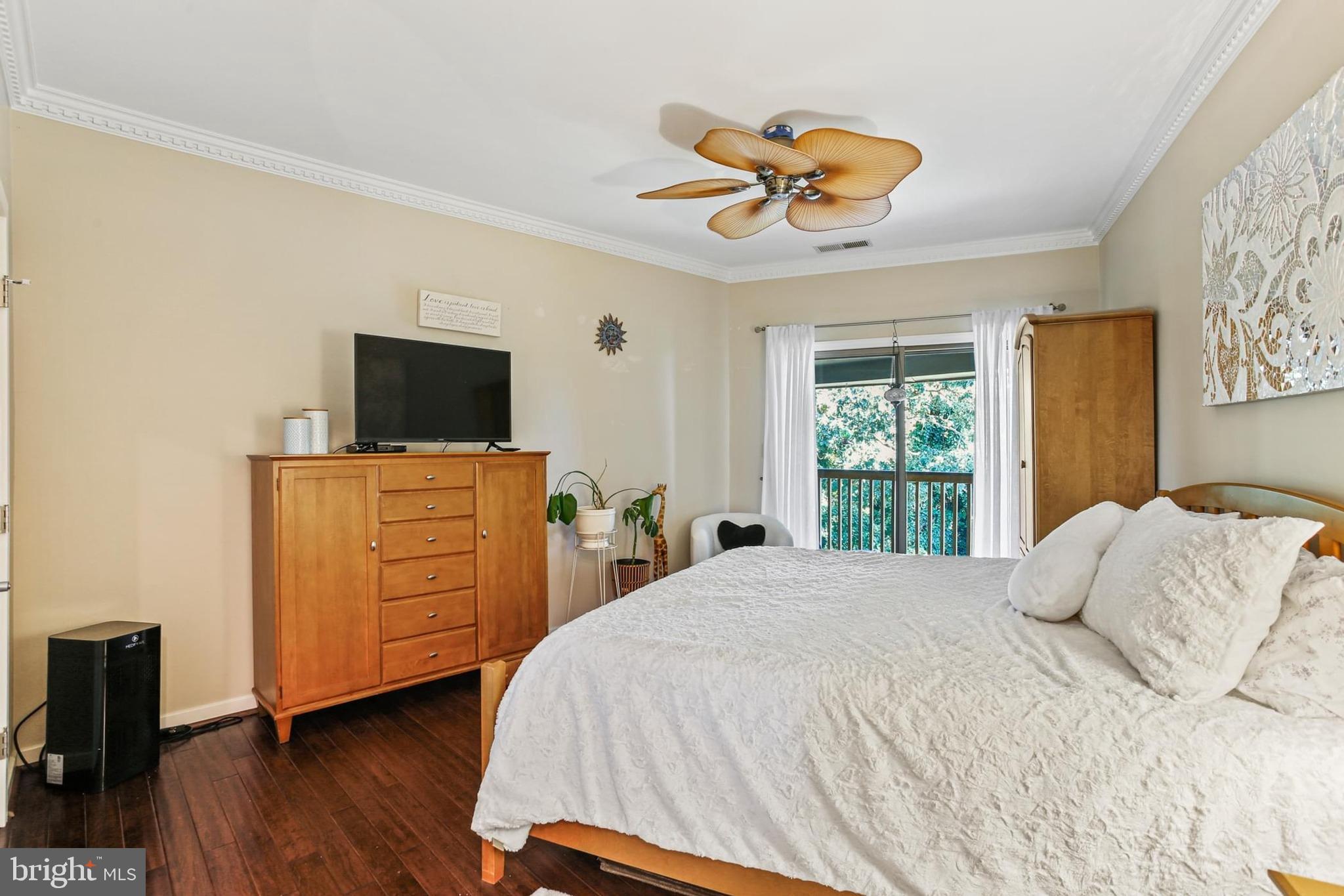 CHESAPEAKE HARBOUR - Residential