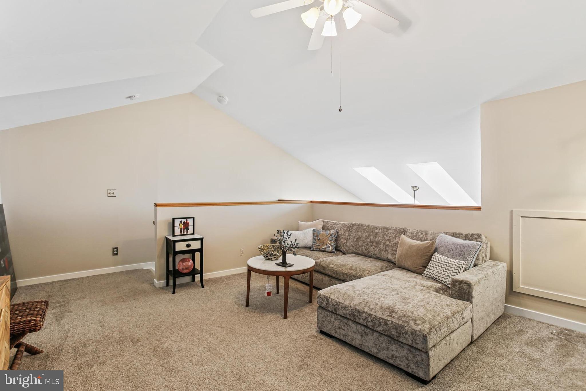 CHESAPEAKE HARBOUR - Residential