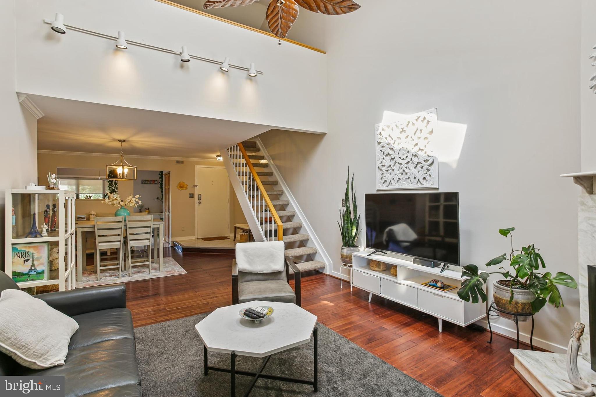 CHESAPEAKE HARBOUR - Residential