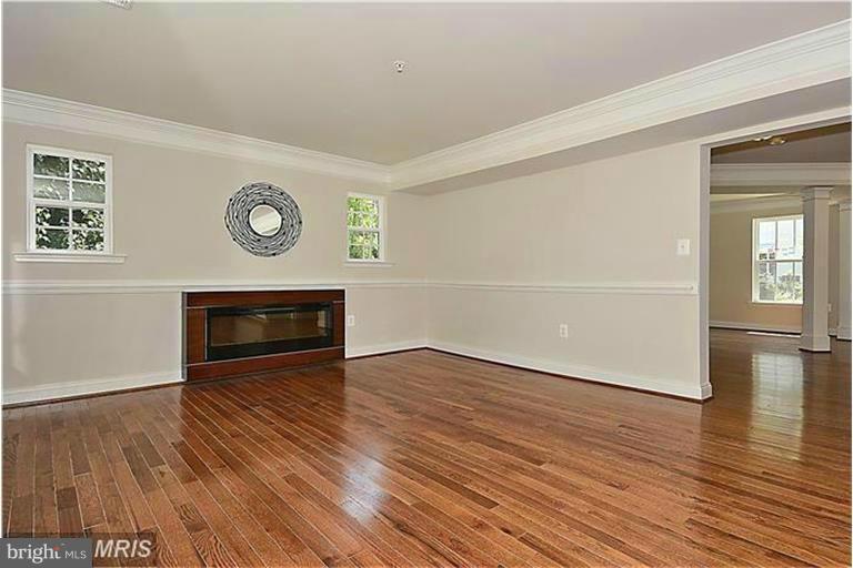 SHOREHAM BEACH - Residential