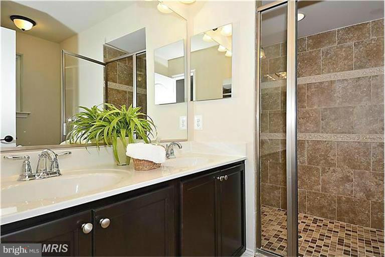 SHOREHAM BEACH - Residential