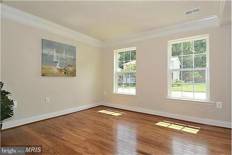 SHOREHAM BEACH - Residential