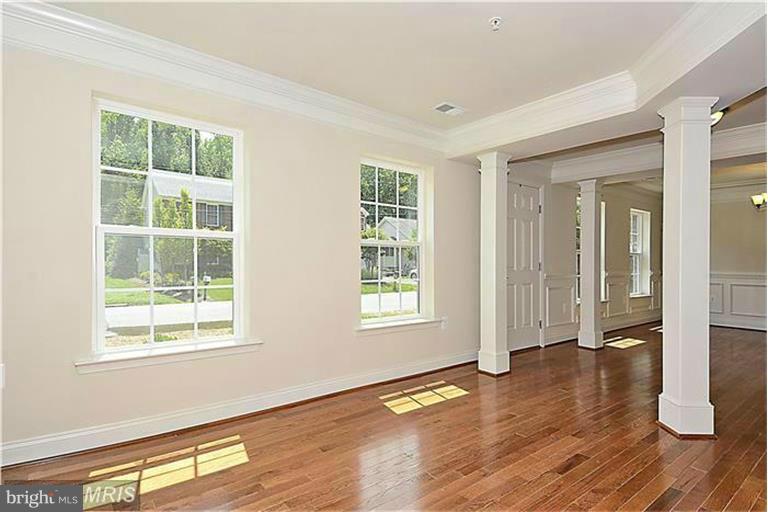 SHOREHAM BEACH - Residential