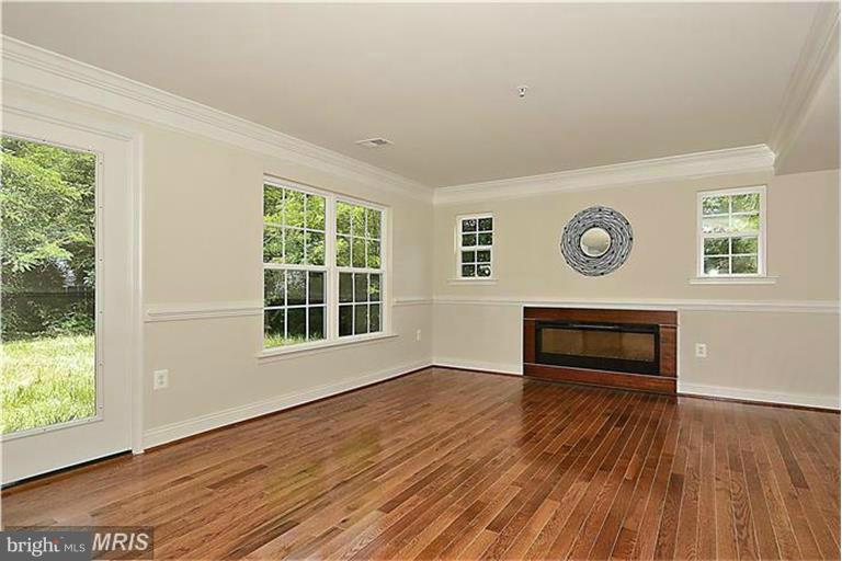 SHOREHAM BEACH - Residential