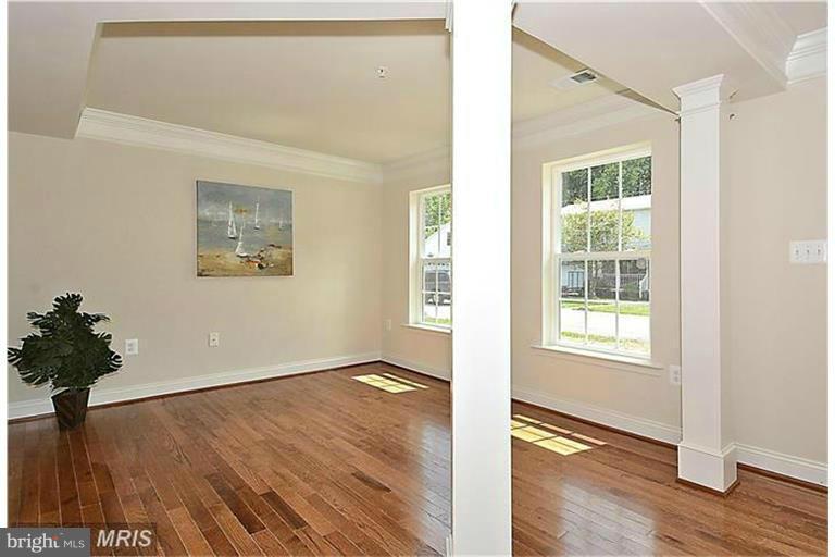 SHOREHAM BEACH - Residential