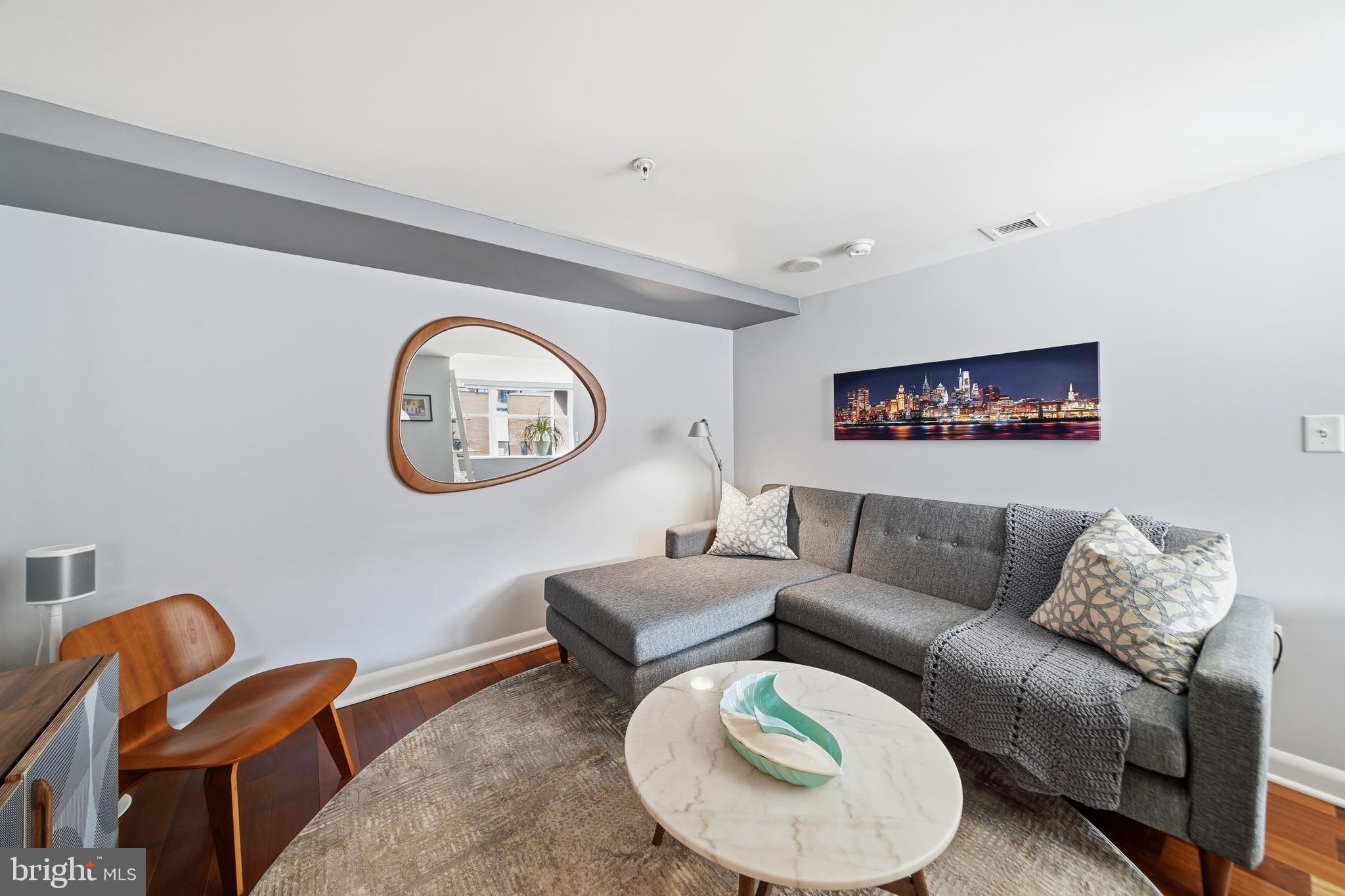 OLD CITY - Residential