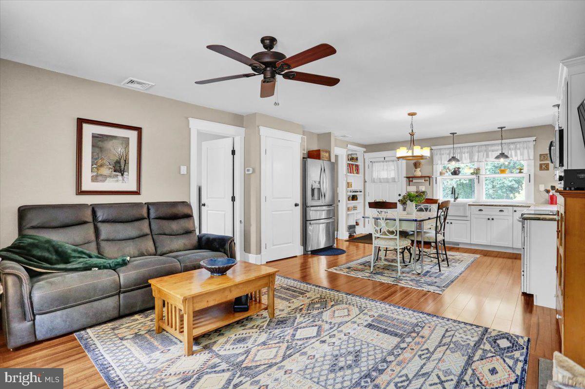 390 HARTMAN ROAD