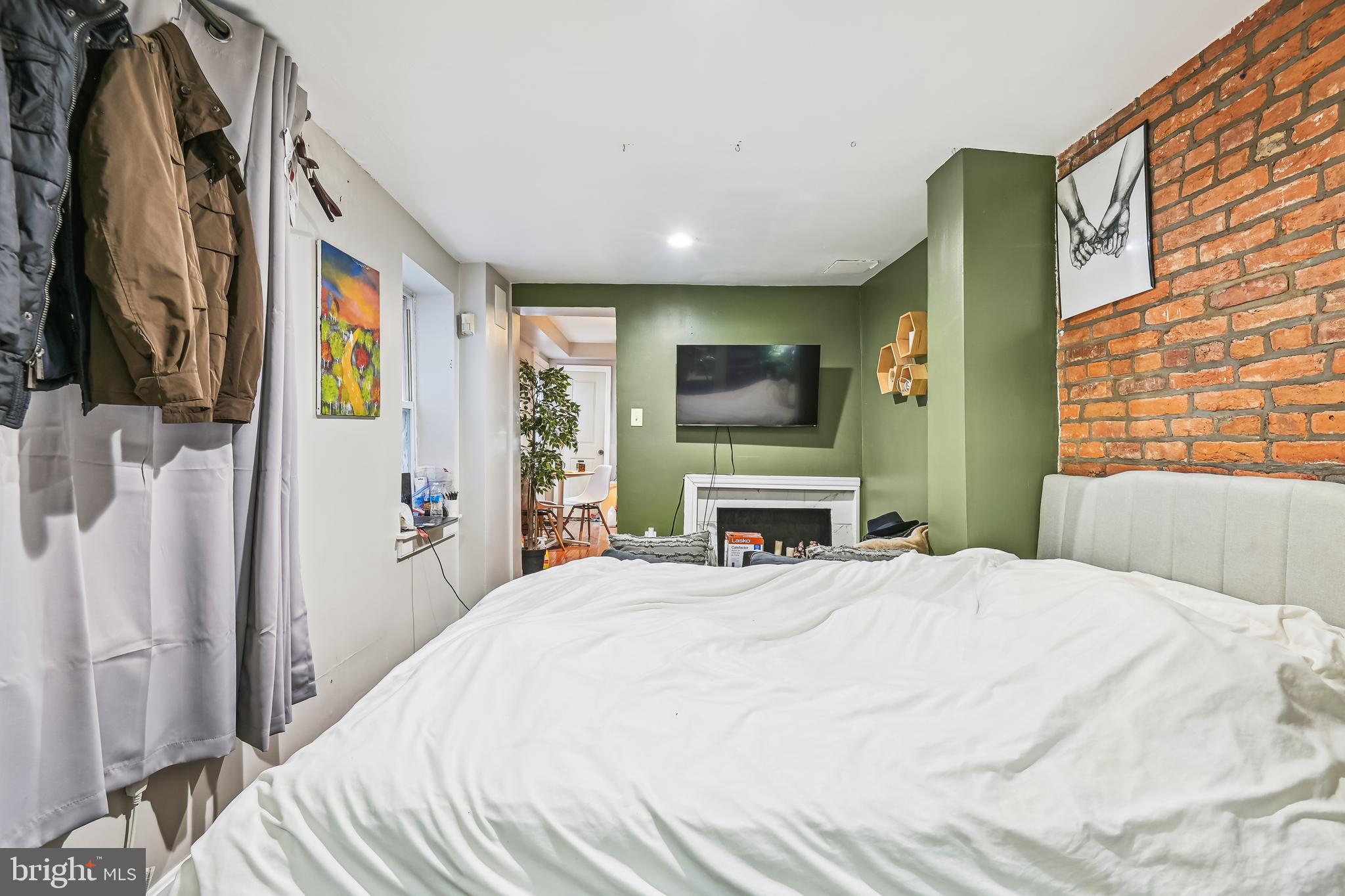 UPPER FELLS POINT - Residential