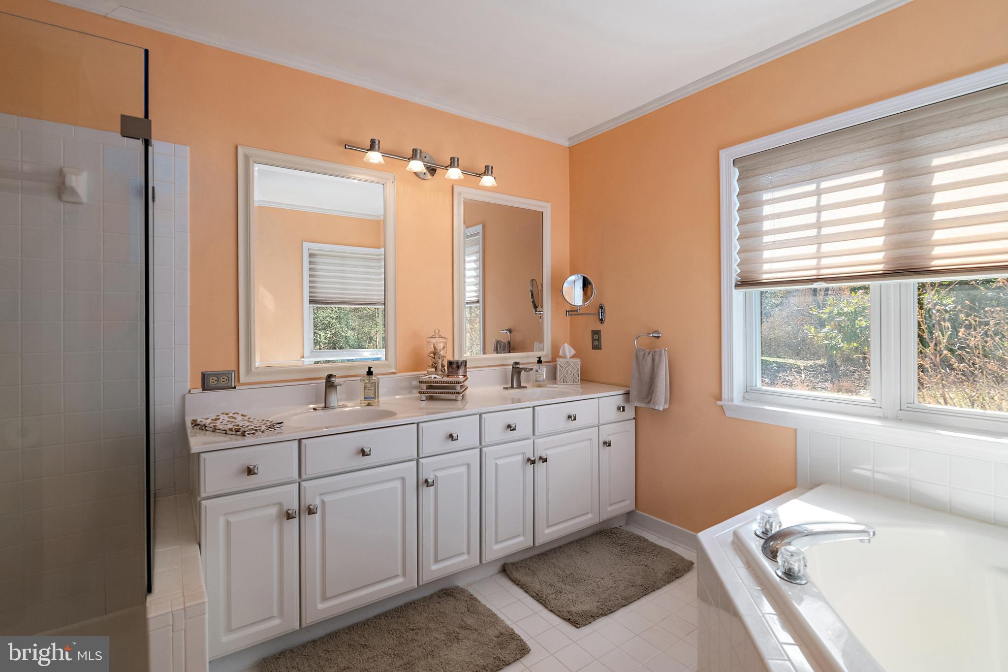 QUEENSTOWN HARBOR - Residential