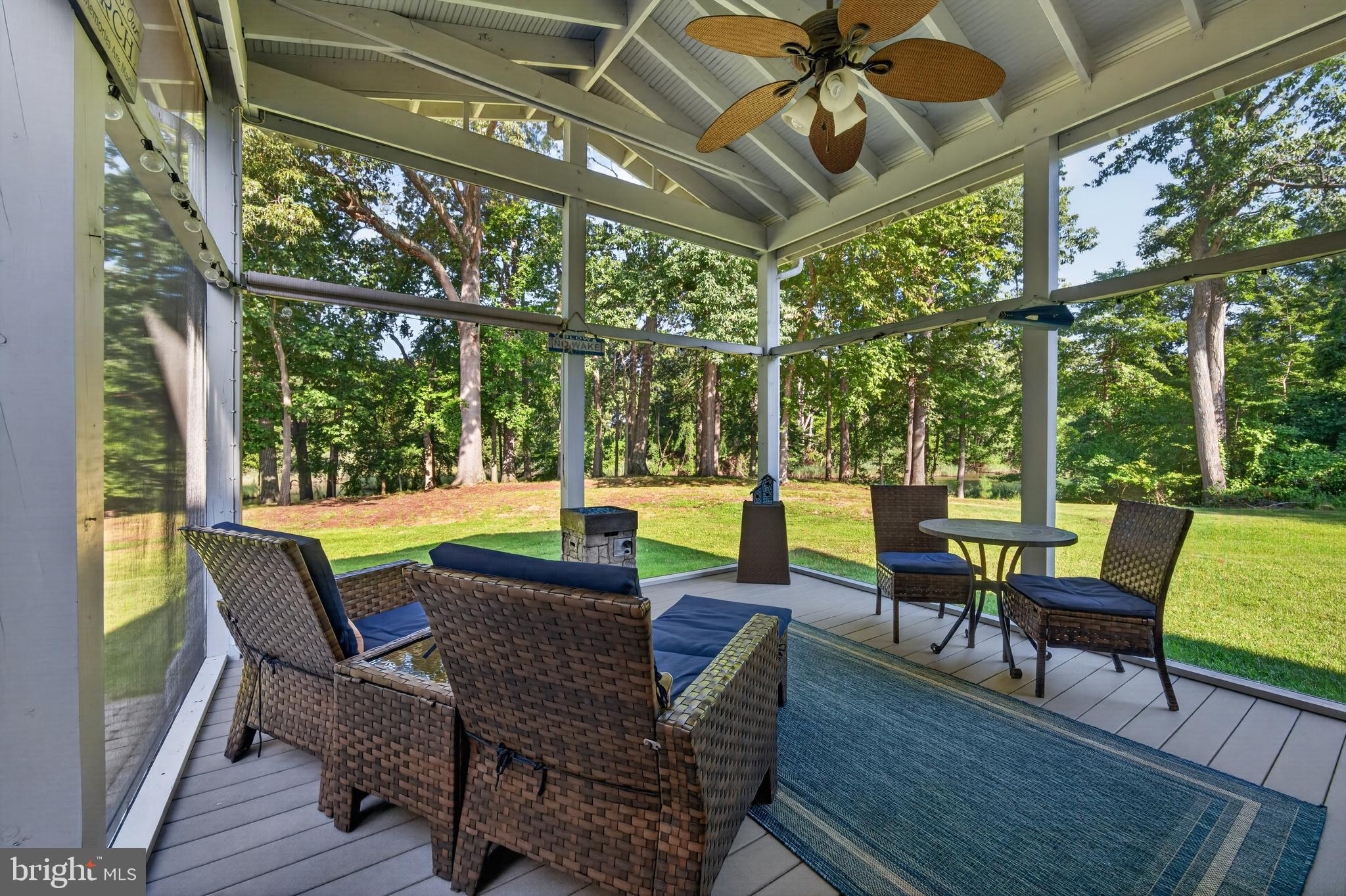252 HARBOR LANE