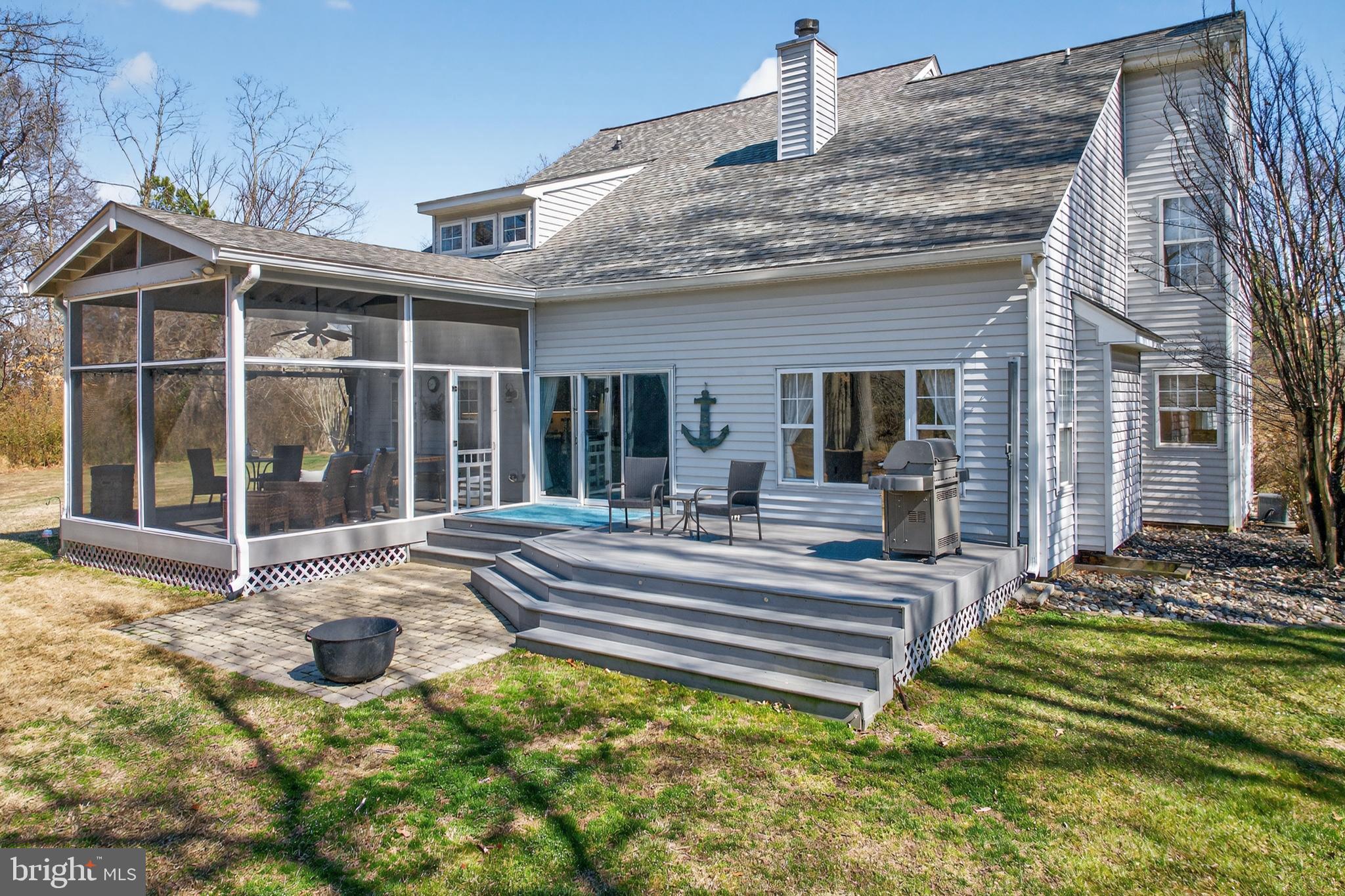 QUEENSTOWN HARBOR - Residential