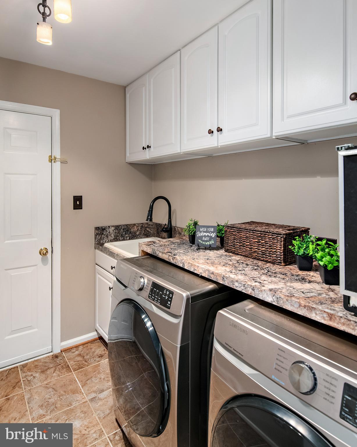 QUEENSTOWN HARBOR - Residential