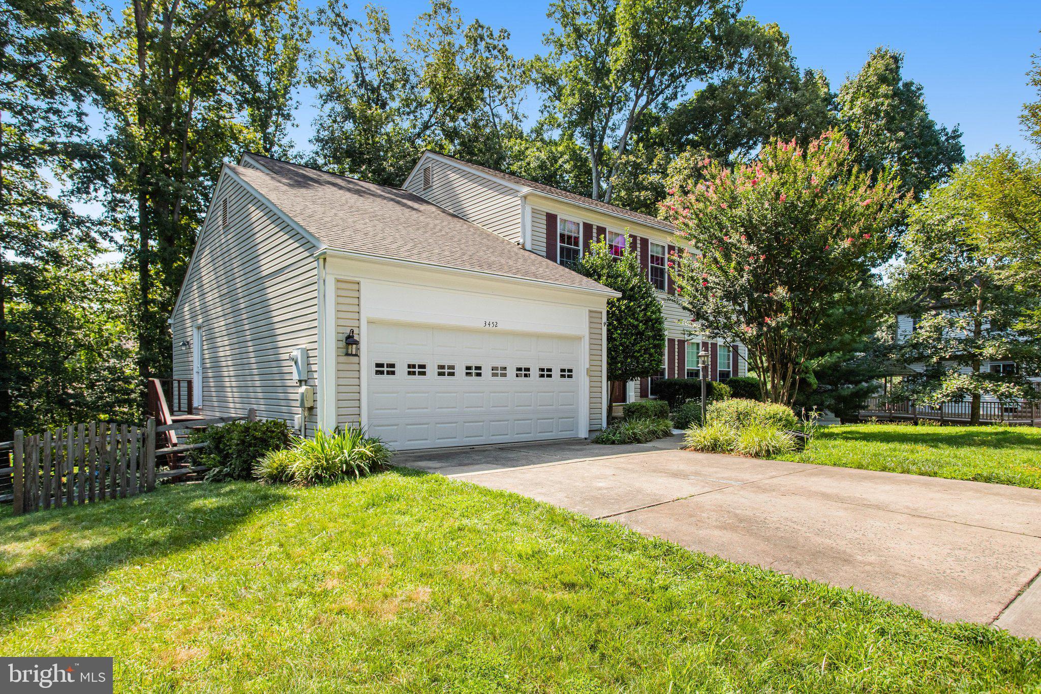 3452 WAINSCOTT PLACE