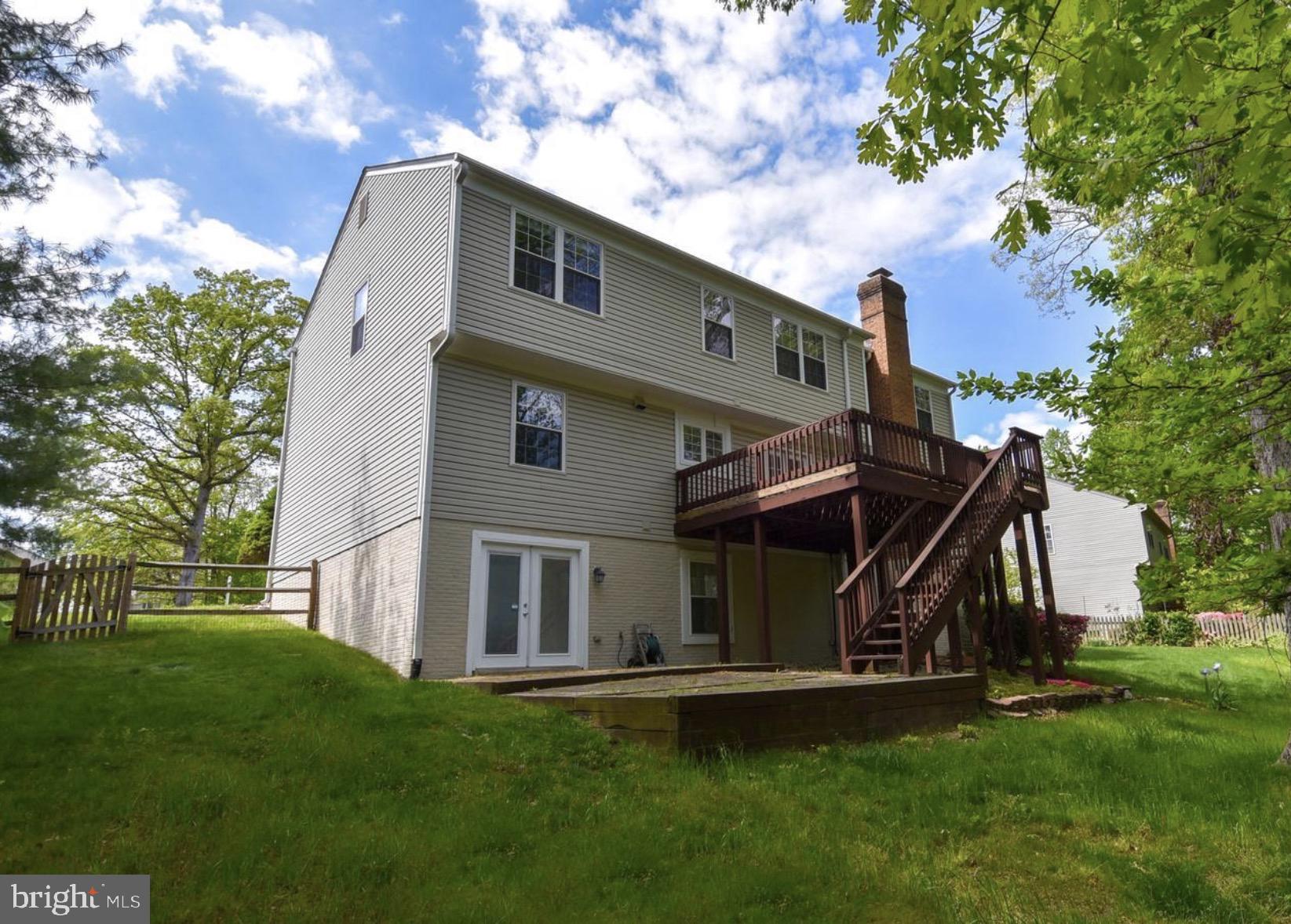 3452 WAINSCOTT PLACE