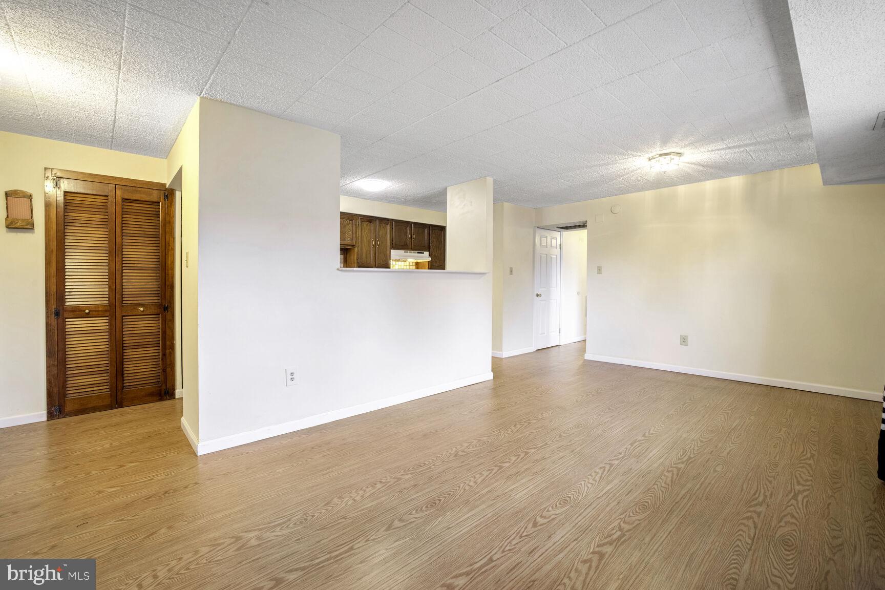 AMBERTOWNE - Residential Lease