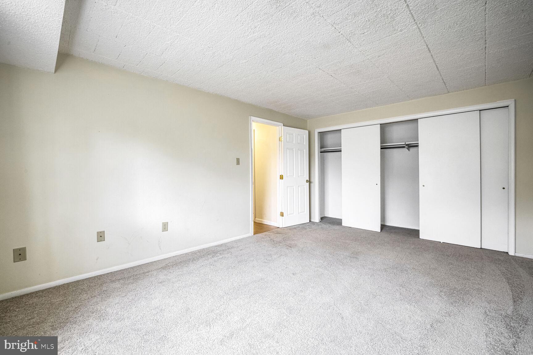 AMBERTOWNE - Residential Lease