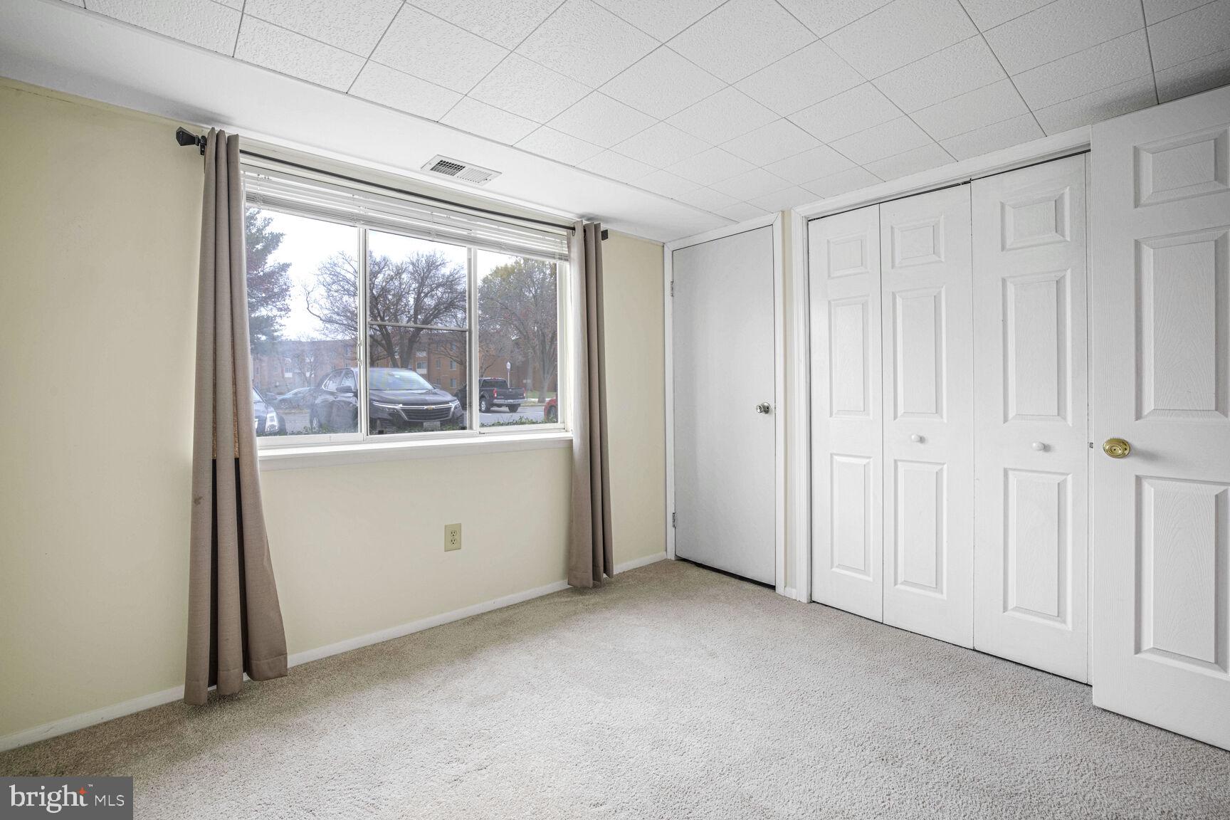 AMBERTOWNE - Residential Lease