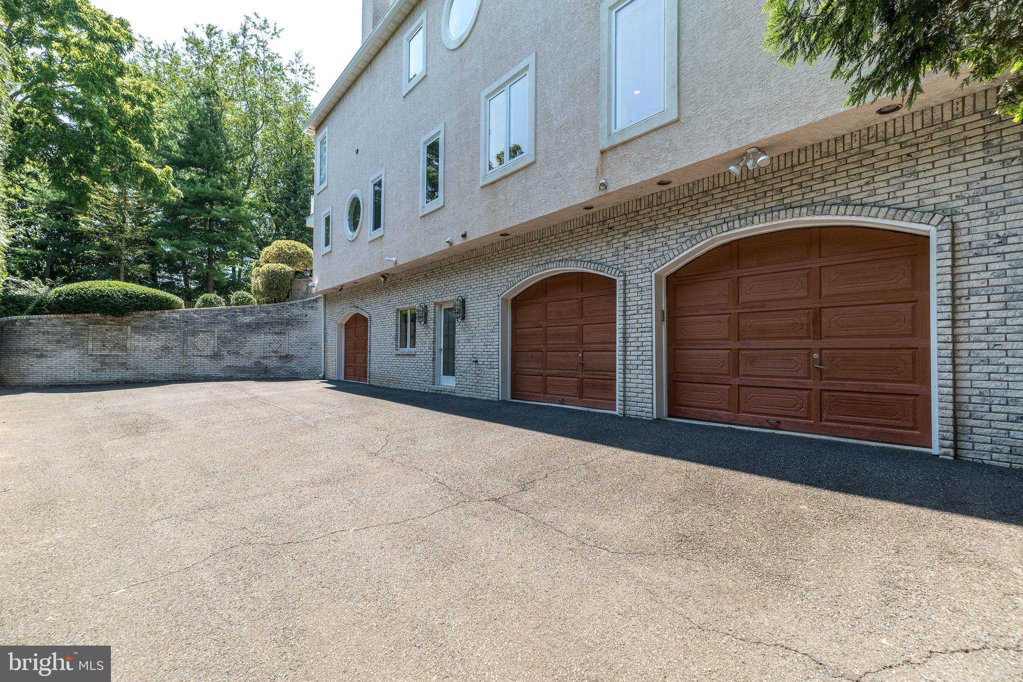 HOLLY HILL - Residential