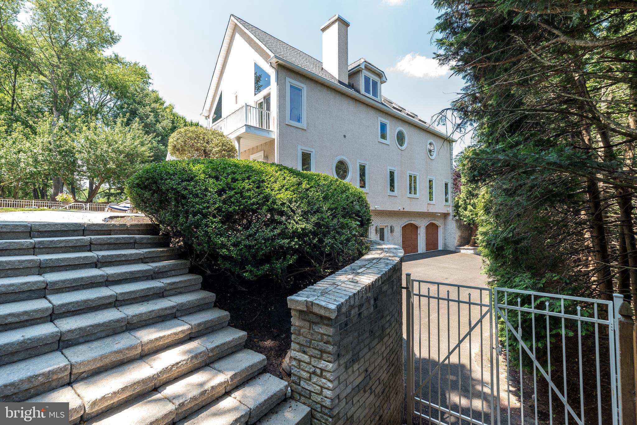 HOLLY HILL - Residential